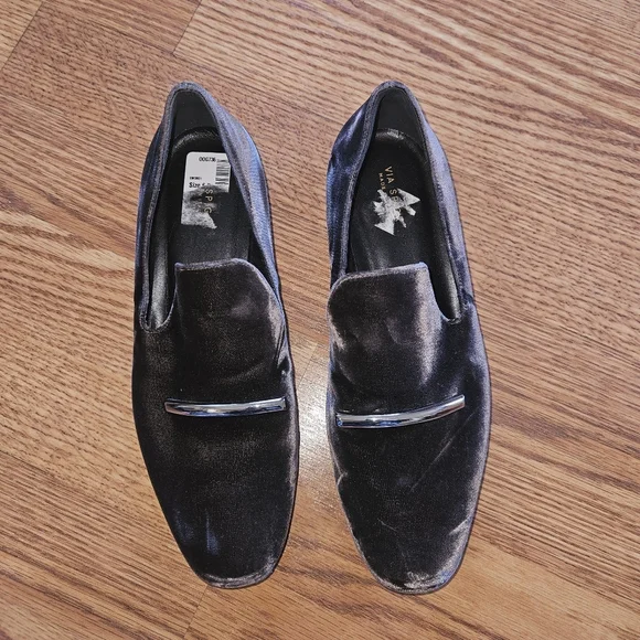 VIA SPIGA Womens Padded Metallic suade Tallis Square Toe Slip On Dress  Loafers